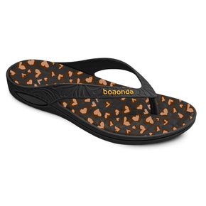 Chinelo Lilly fundo branco Catálogo estampa coração cor Preto